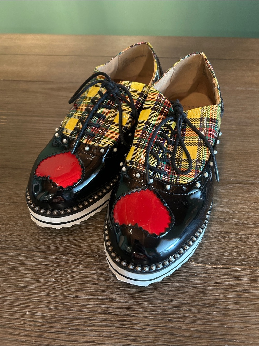 Torrid Betsey Johnson T Nova plaid heart shoes size 7 WW  wide width gently used